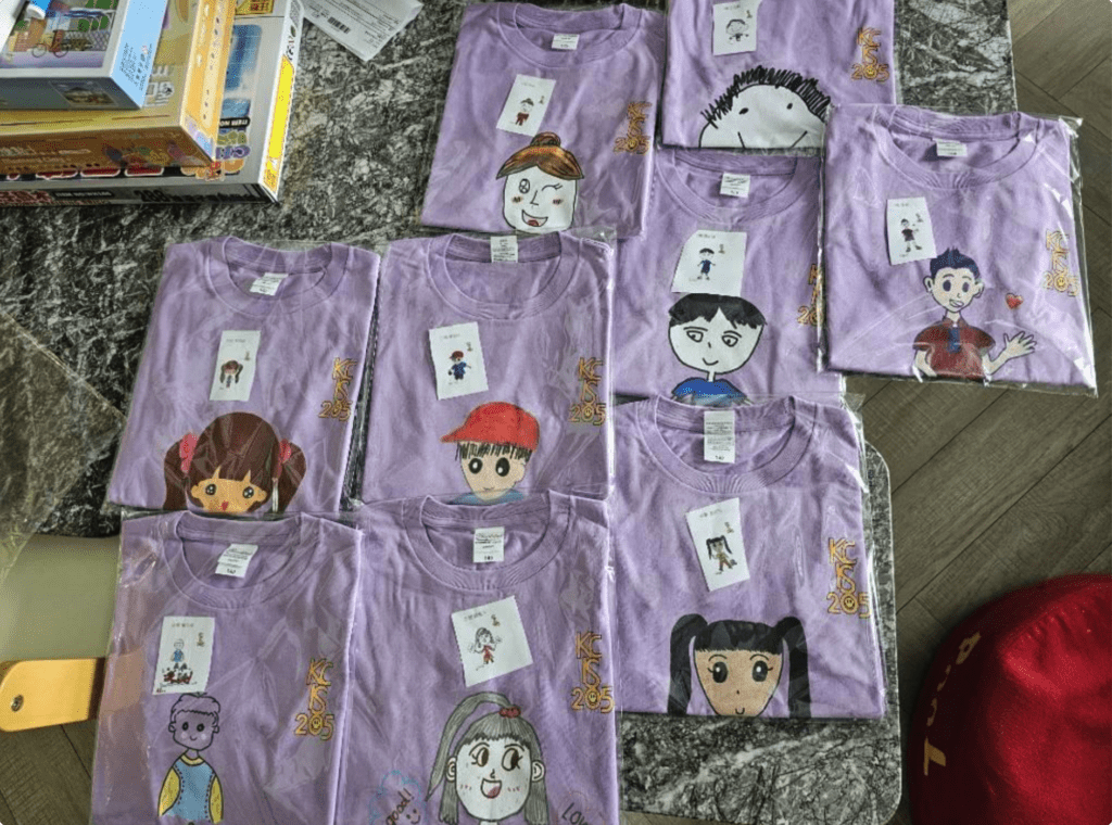 學生自畫像客製化T-shirt-設計過程3